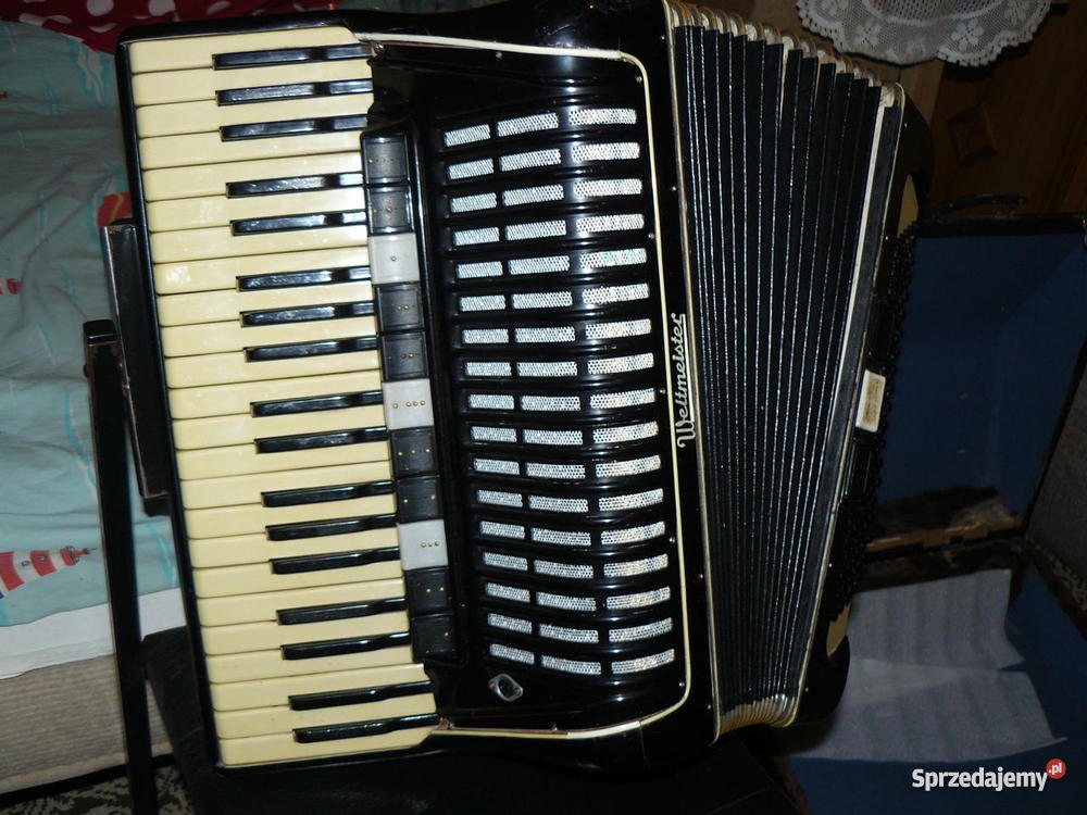 Akordeon WELTMEISTER 120 basów Romany sprzedam