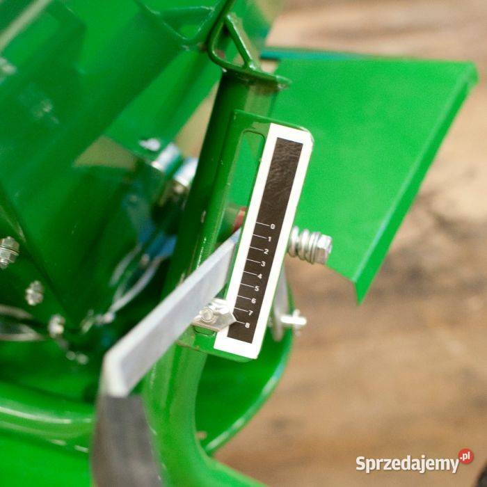 Rozsiewacz Kellfri do soli i nawozu ATV 160 l