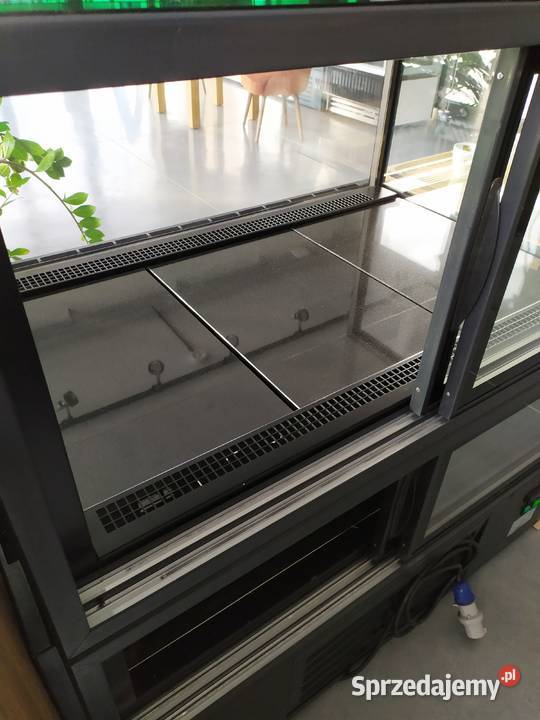 Witryna lada chłodnicza zamknięta GP 120 2015r mazowieckie Kazuń Polski