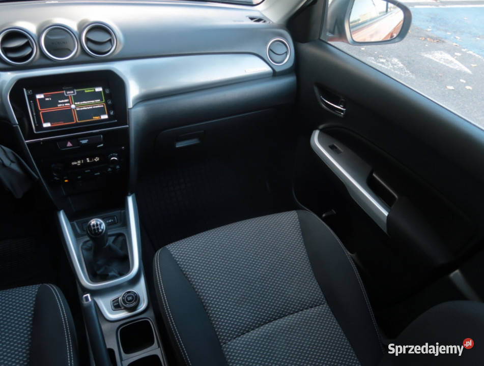 Suzuki Vitara 16 VVT isofix Lublin