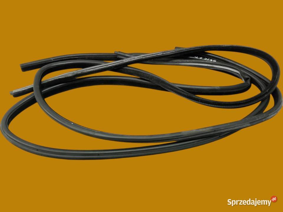 USZCZELKA DRZWI LEWY PRAWY TYŁ KPL WNĘKI SEDAN