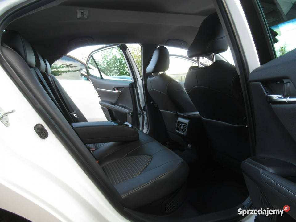 Toyota Camry BEZSZKODOWY Kamera NAVI Salon hybryda Warszawa