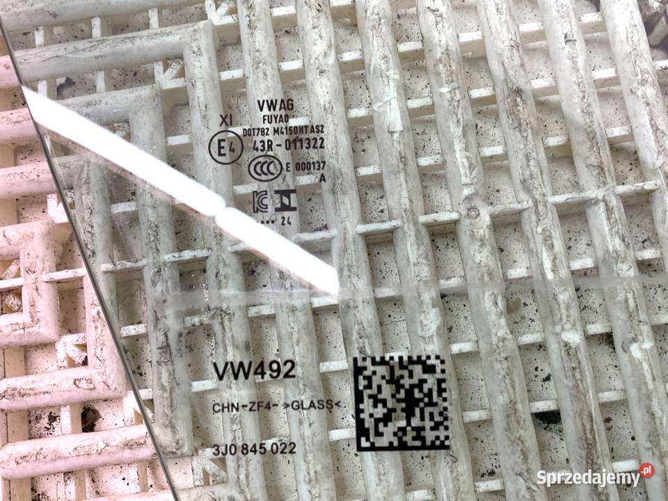 SZYBA PRAWY PRZÓD SKODA 20 TSI Hatchback podkarpackie