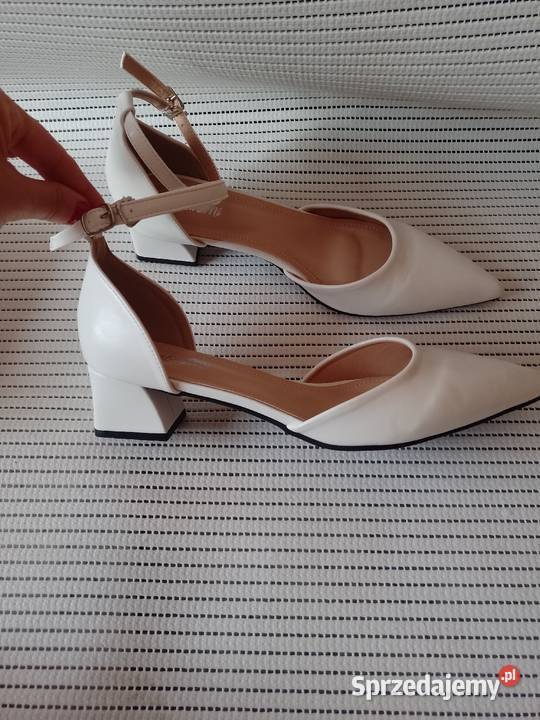 4243 Białe niskie czółenka letnie z Londynu NOWE 27cm małopolskie Kraków sprzedam