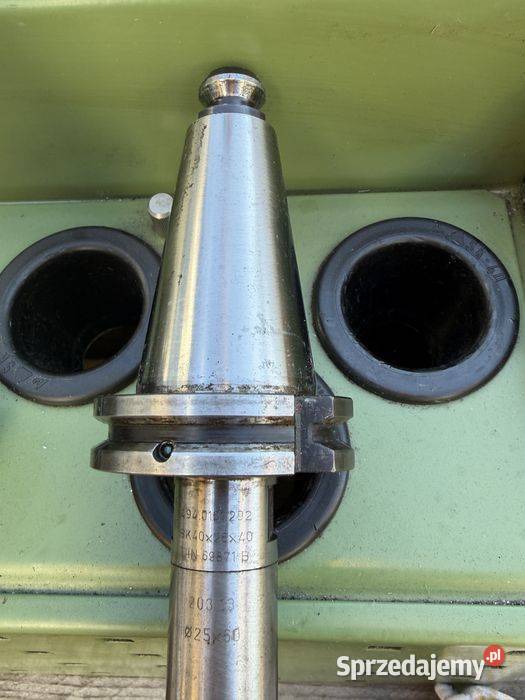 Nóż tokarski 2560 na oprawce SK40 DIN 69871 Tuliszków