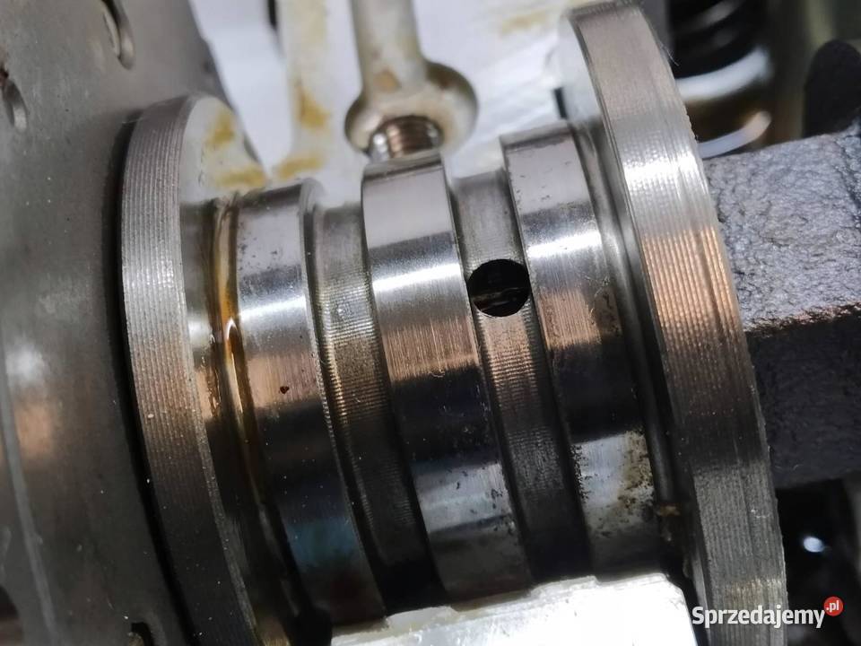 GŁOWICA KOMPLETNA 16 16V VVTI 1ZRFE Toyota Auris Głowice cylindrów