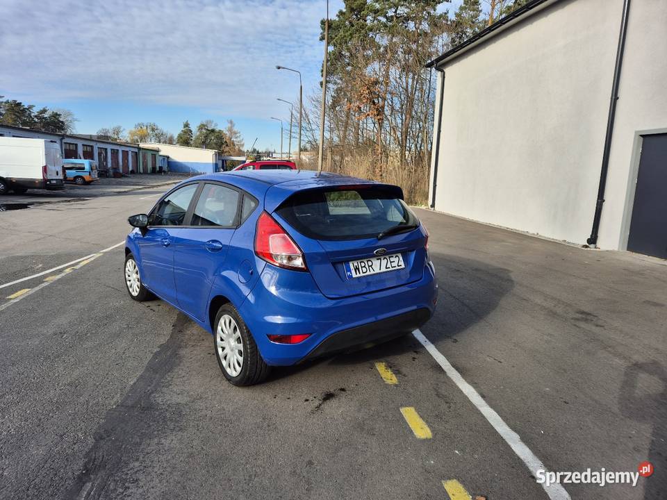 Ford fiesta 12 benzyna Lift gniazdo USB Pionki sprzedam