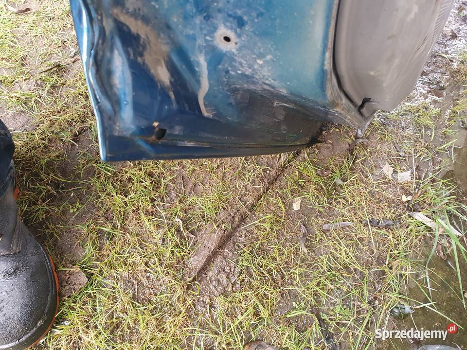 Drzwi tylne prawe lewe Nissan Almera Tino Kraków
