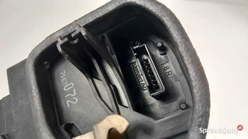 BMW X3 E83 FL ZAMEK DRZWI PRZÓD PRAWY 7PIN Zbierkowo sprzedam