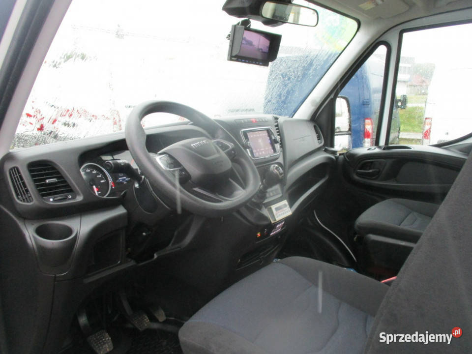 Iveco Daily 35S14 23 HPI 140 PODNOŚNIK KOSZOWY