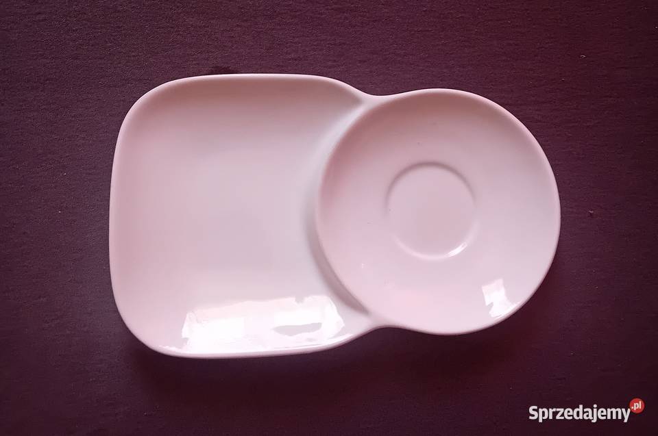 Spodek telewizyjny pod filiżankę biała porcelana wielkopolskie Koźminek