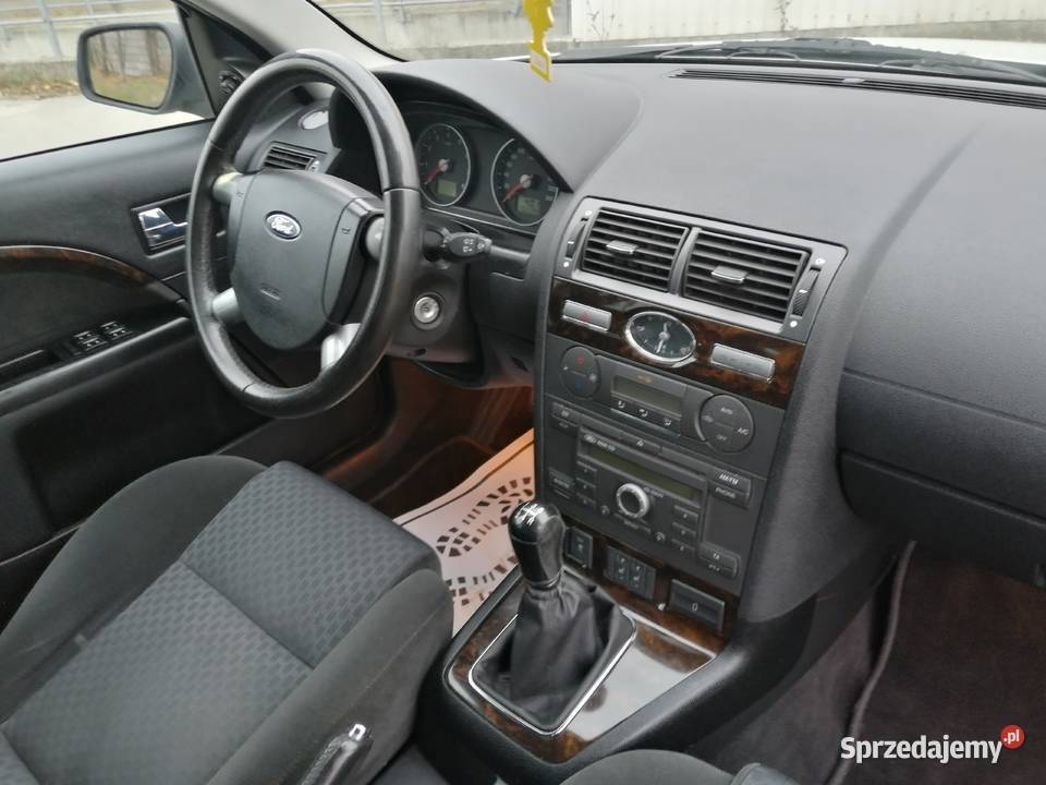 Ford Mondeo mk3 lift 20 LPG welurowa tapicerka