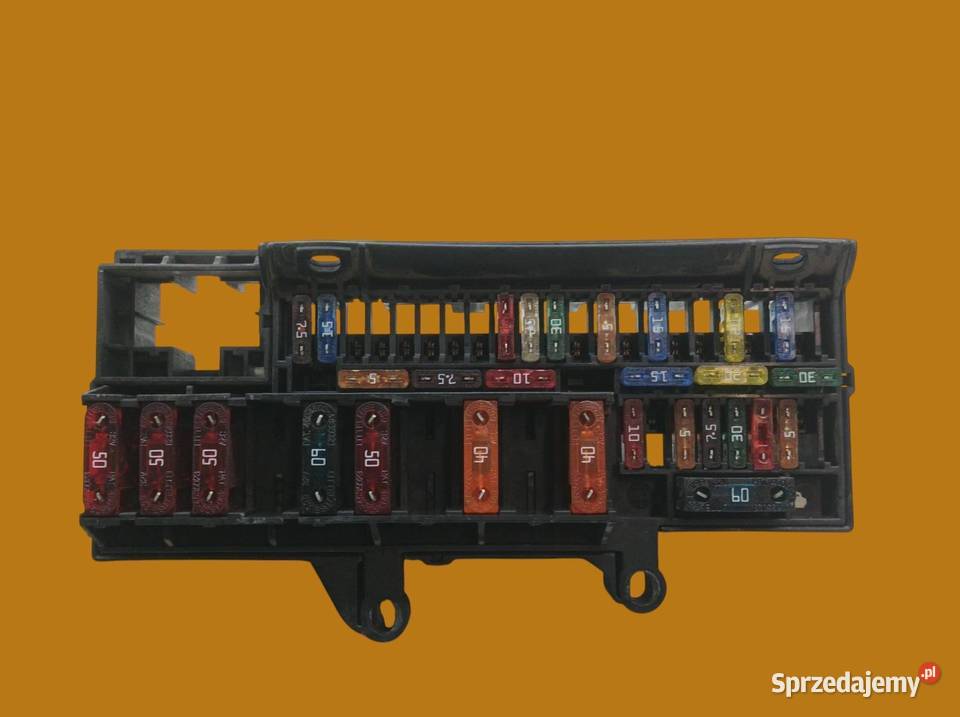 SKRZYNKA BEZPIECZNIKÓW 36 V8 272 Bmw Seria 7 IV