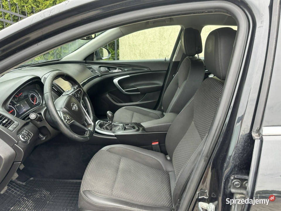 Opel Insignia Moc 170 nawigacja czujniki przód i Kombi Insignia