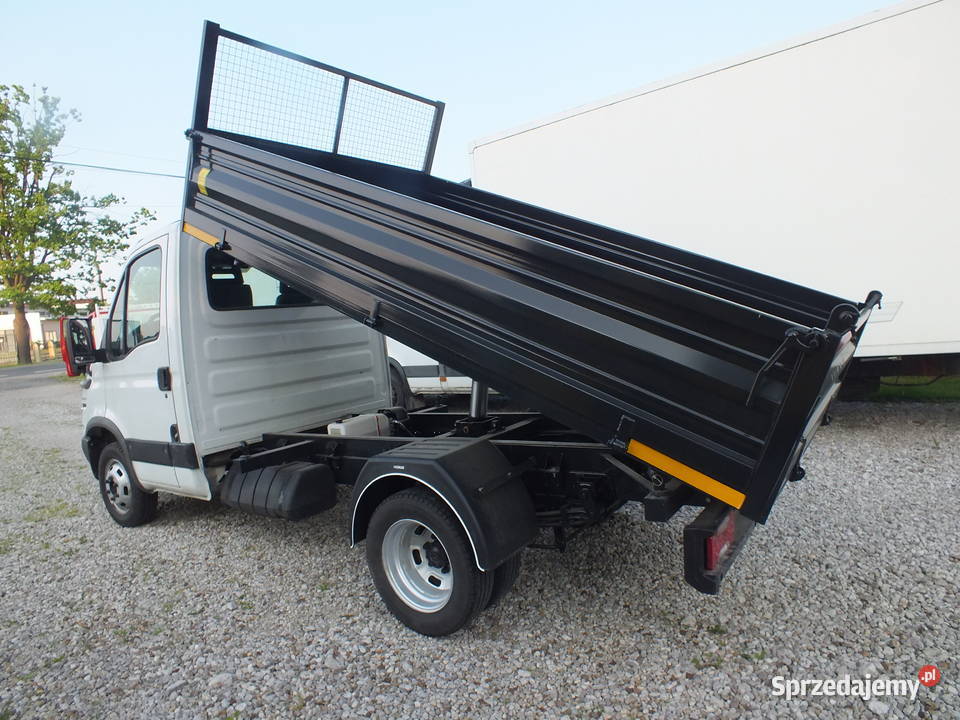 Iveco Daily silnik 30 wywrotka 3 stronna Rok produkcji 2006 Wola Ducka sprzedam