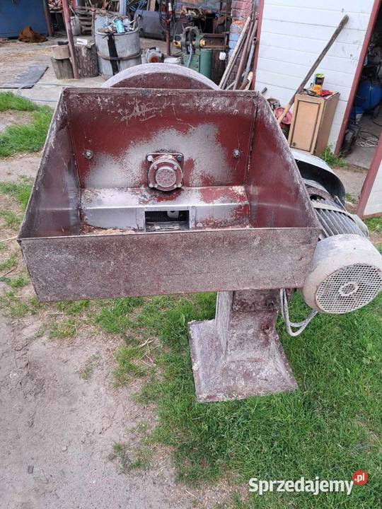Śrutownik bijakowy 11 kw zasypowy Rolnictwo Chlewo