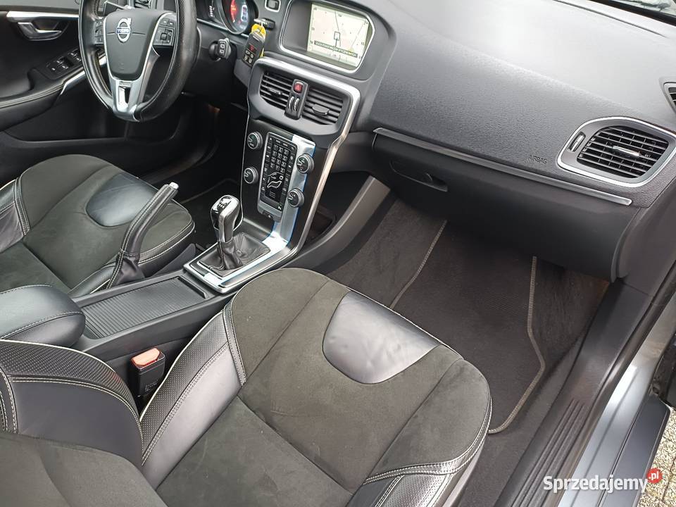 Volvo V40 R design zmieniarka CD