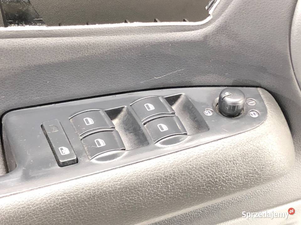 BOCZEK DRZWI LEWY PRZÓD SEAT EXEO Kombi 0813 osobowe