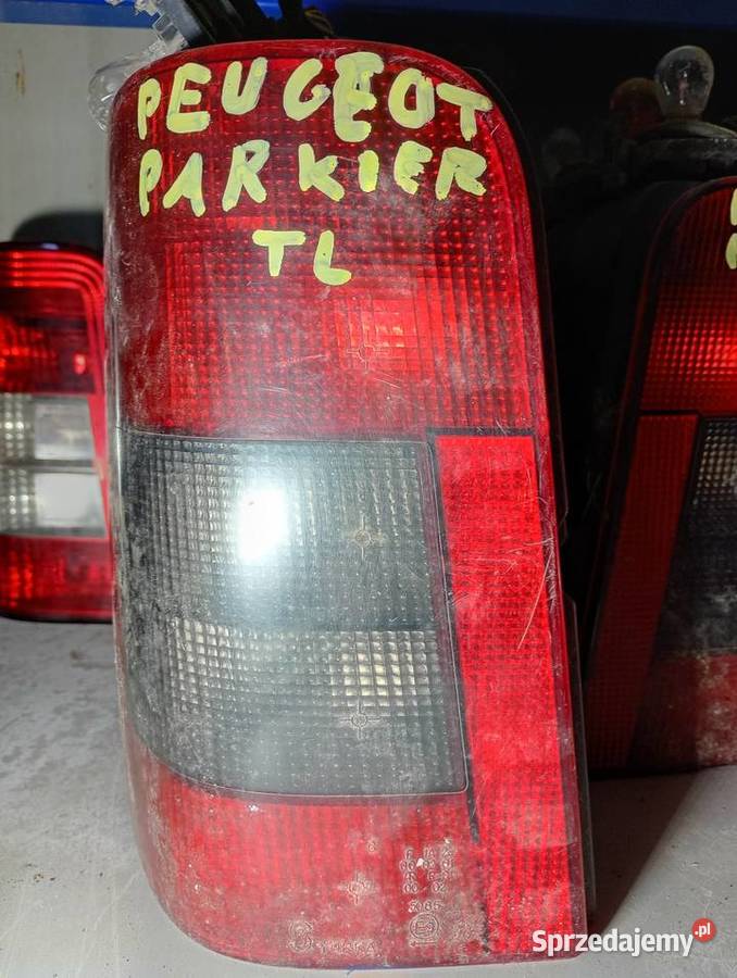 Peugeot Partner Citroen Berlingo Lampa Tylna osobowe Liniewo