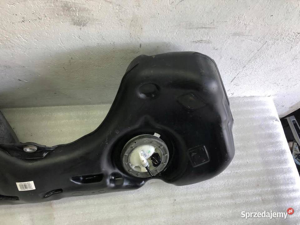 ZBIORNIK BAK PALIWA 6765701 BMW E91 20B