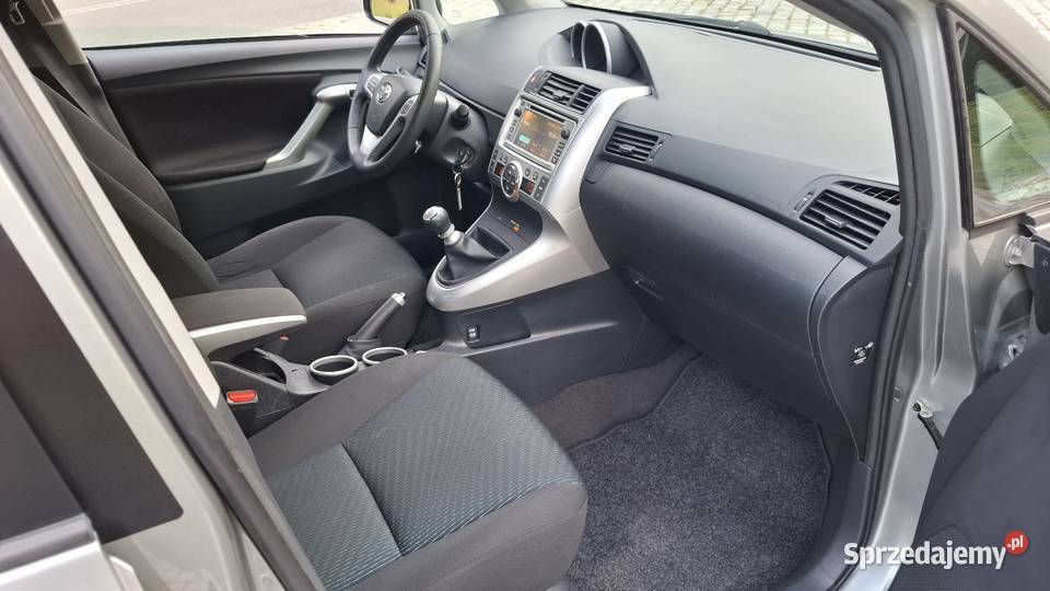 Toyota Verso 16 benzyna 20112012r Polska Nowa Wieś