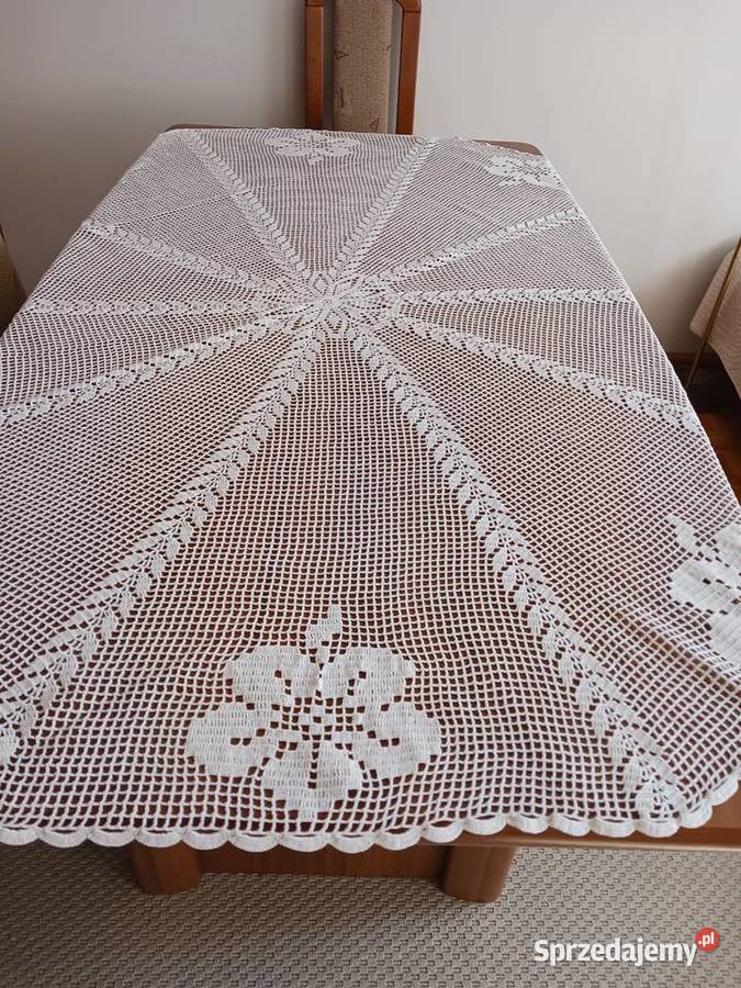 Obrus szydełkowy Leźnica Wielka-Osiedle