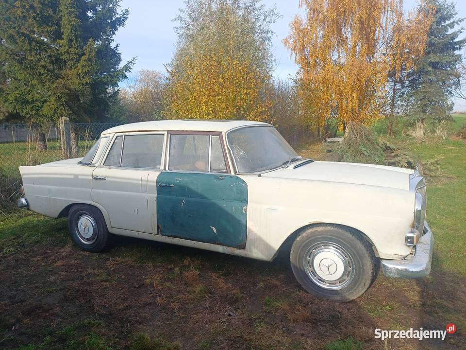 Mercedes w110 200 benzyna manual manualna wielkopolskie
