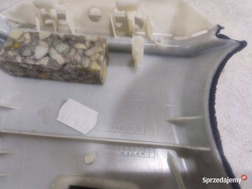 OSŁONA SŁUPKA PRAWY PRZÓD BMW F30 7220998
