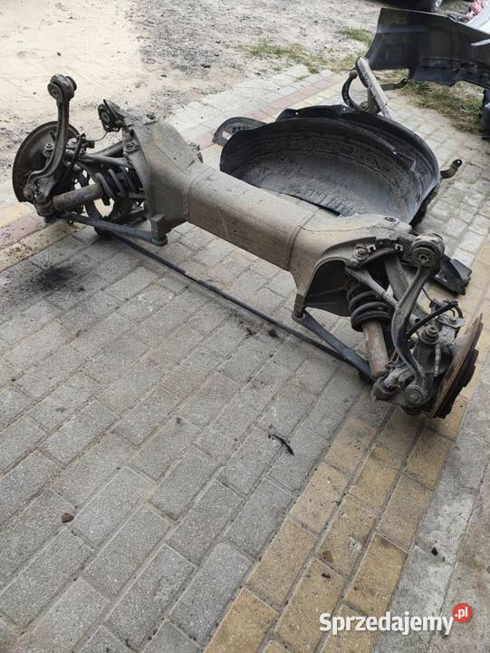 Belka zawieszenia tył Peugeot 407 04r Sedan 20