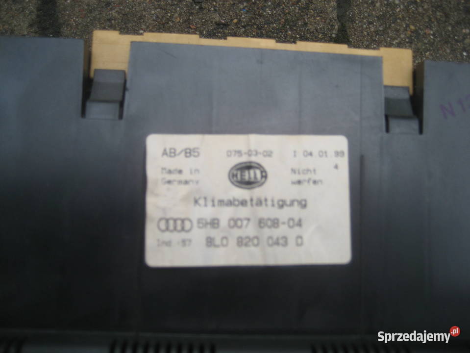 AUDI A3 8L0 PANEL STEROWANIA klimatyzacji osobowe Rakoniewice sprzedam