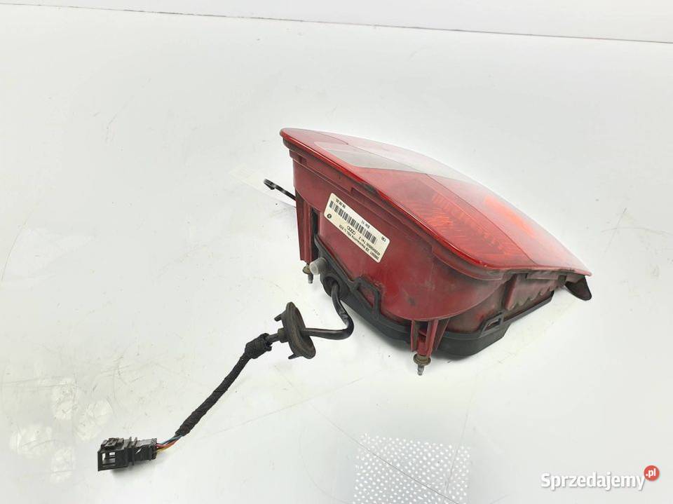LAMPA W KLAPE LEWA AUDI A8 D3 4E0945093C Lipno