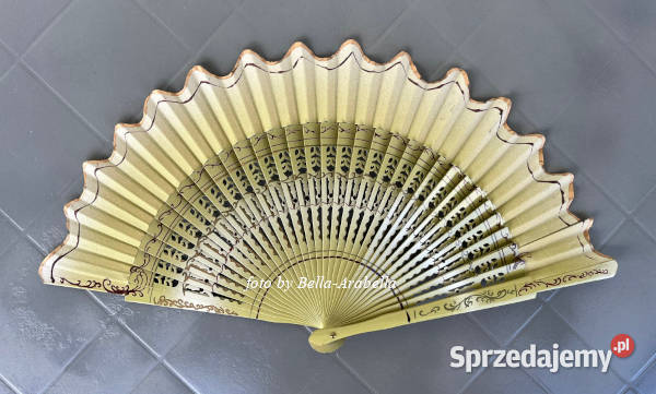 wachlarze hiszpańskie drewniane z fantazyjnie