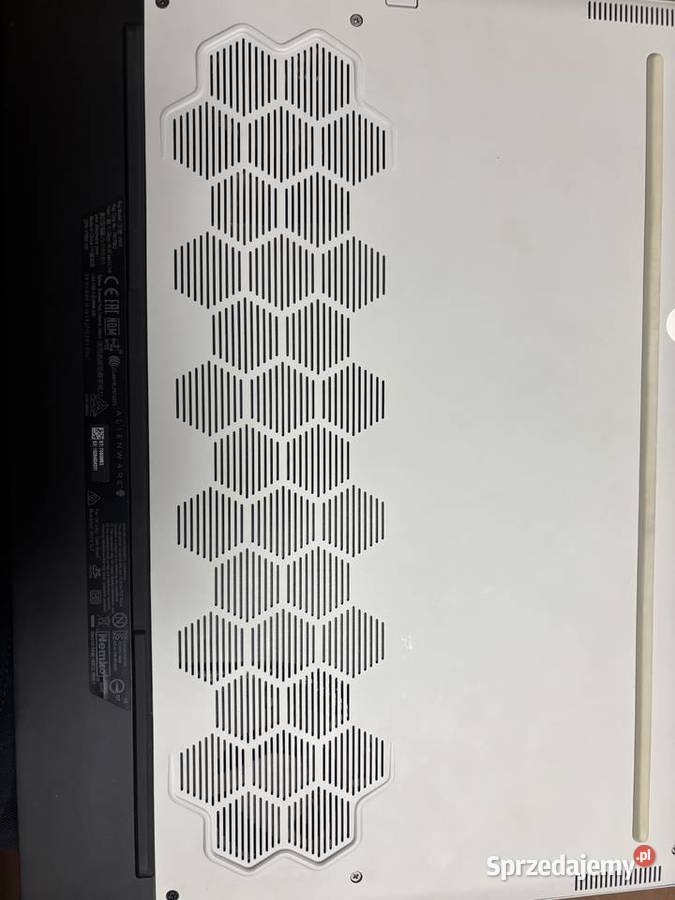 Dell Alienware m15 R3 i710750H RTX 2070 Super Dell Zambrów sprzedam