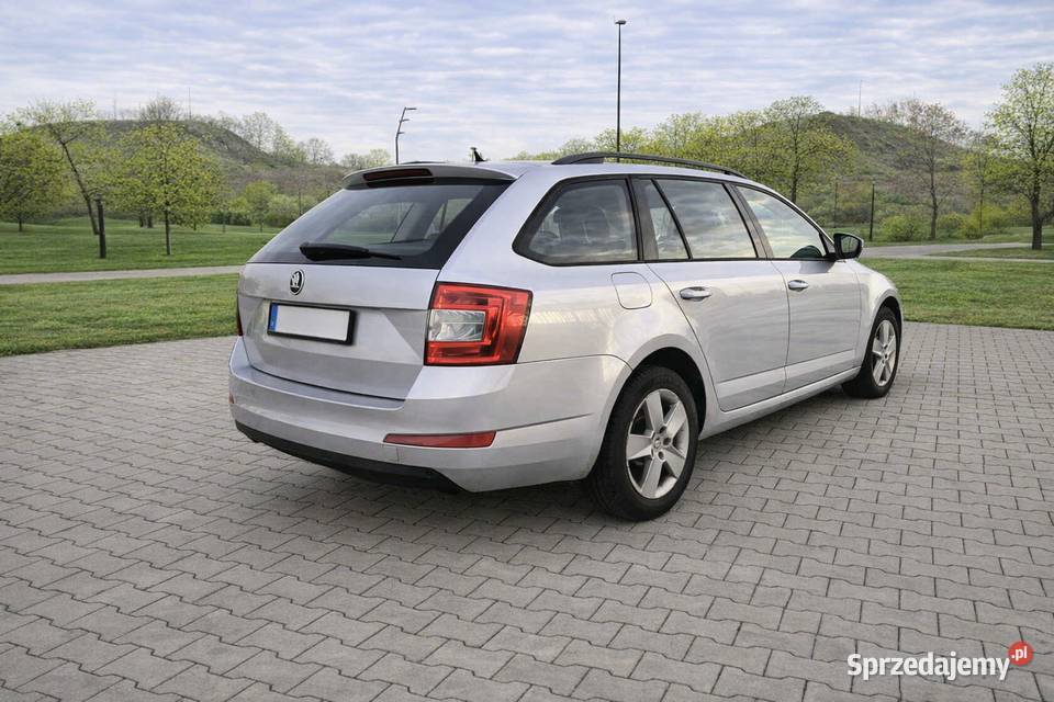 Skoda Octavia III 16 TDI diesel 105 kombi Rok produkcji 2014 Sosnowiec