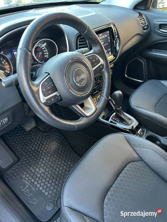 Jeep Compass bezwypadkowy salon Polska Rębiechowo