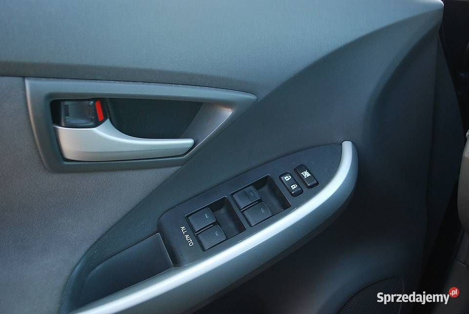 Toyota Prius 18 benzynaGAZ LPG Hybryda 100KM Włynkówko