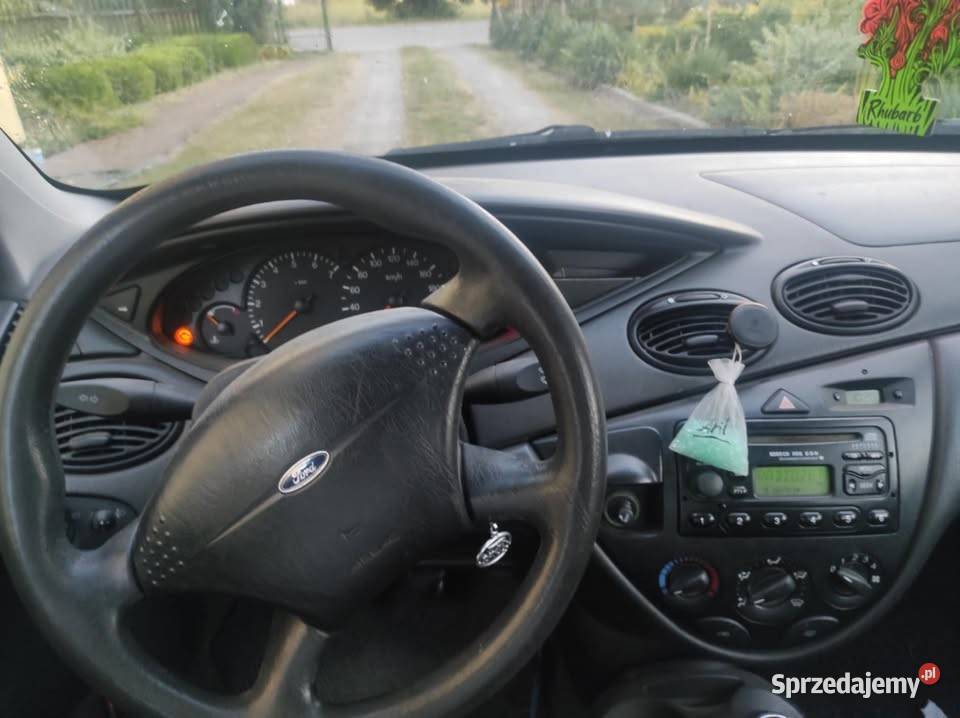 Ford Focus MK 1 2000 r 14 Benzyna sprzedam