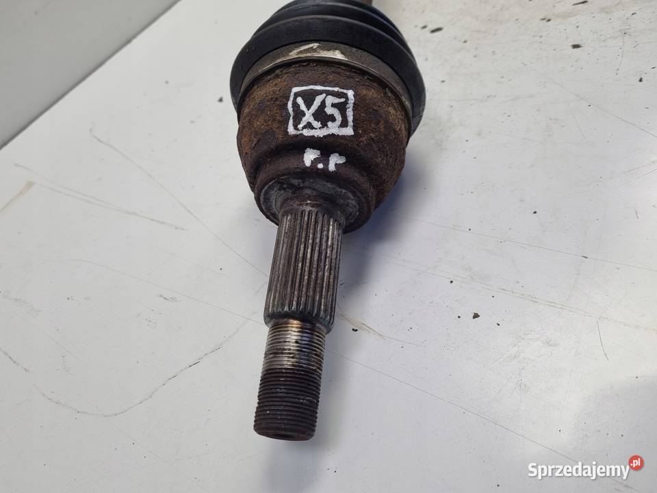 Nissan Juke 16 16V PRAWA PRZEDNIA PÓŁOŚ półośka Janów