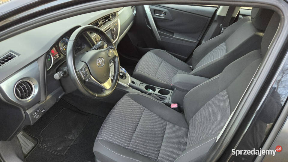 Toyota Auris 18 HSD 136 Kamera Serwisowany II relingi dachowe mazowieckie Otwock Mały