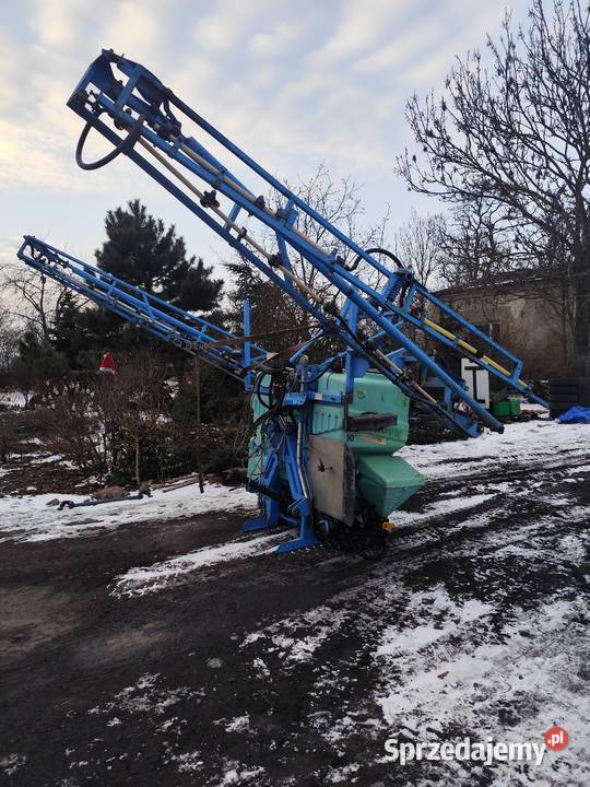 Opryskiwacz Berthoud 1000L 15 m belka rozkładana Zawieszane Żychlin
