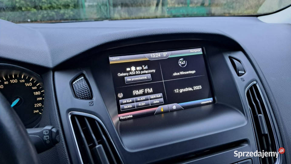 Ford Focus zadbany oryginalny przebieg 100 Rok produkcji 2015 Focus Poznań sprzedam