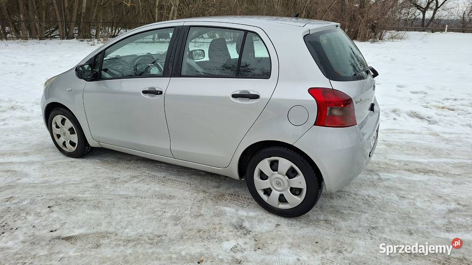 yaris 2008r silnik 13 SALON okazja manualna Góra Kalwaria