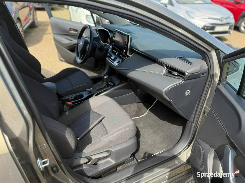 Toyota Corolla hybryda automat gwarancja 36 E21 komputer pokładowy Zbąszyń