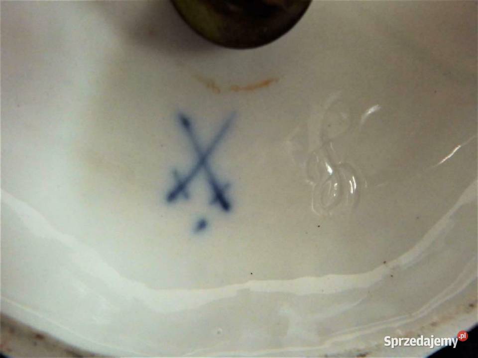 Amfora z XIX w Sevres czy Meissen