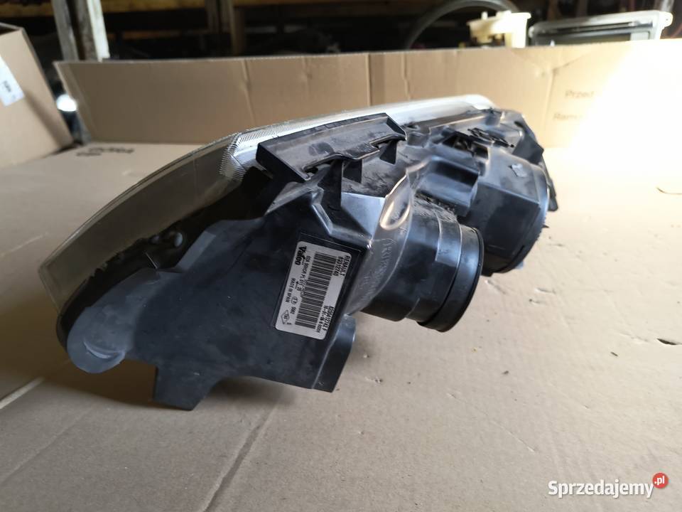 Renault Megane II lift 0609 Reflektor prawy sprzedam