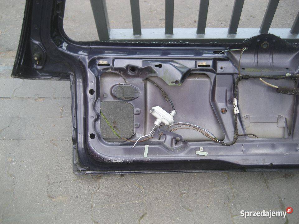vw passat b4 kombi 9496r klapa pokrywa bagażnika Klapy bagażnika wielkopolskie