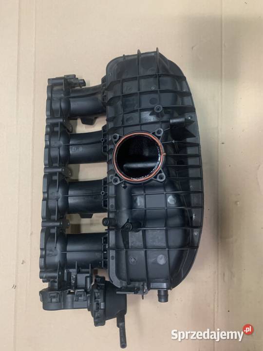 Kolektor ssący 70522094 audi a5 8t a4 b8 Szczecin