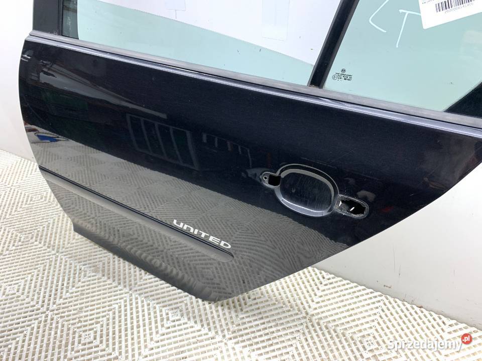 DRZWI LEWY TYŁ VW GOLF V Hatchback 0310 CZARNY podkarpackie