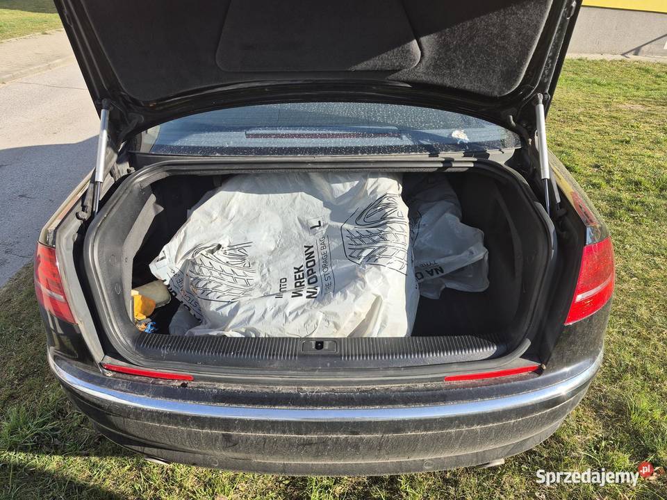 Syndyk sprzeda pojazd marki AUDI A8 diesel