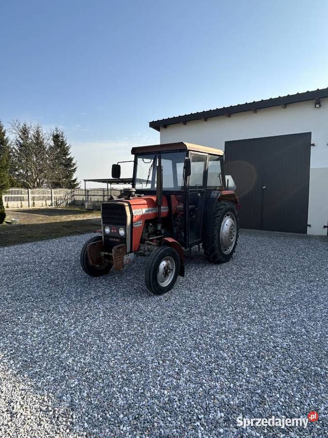 Ursus Massey Ferguson MF 255 Krowica Zawodnia